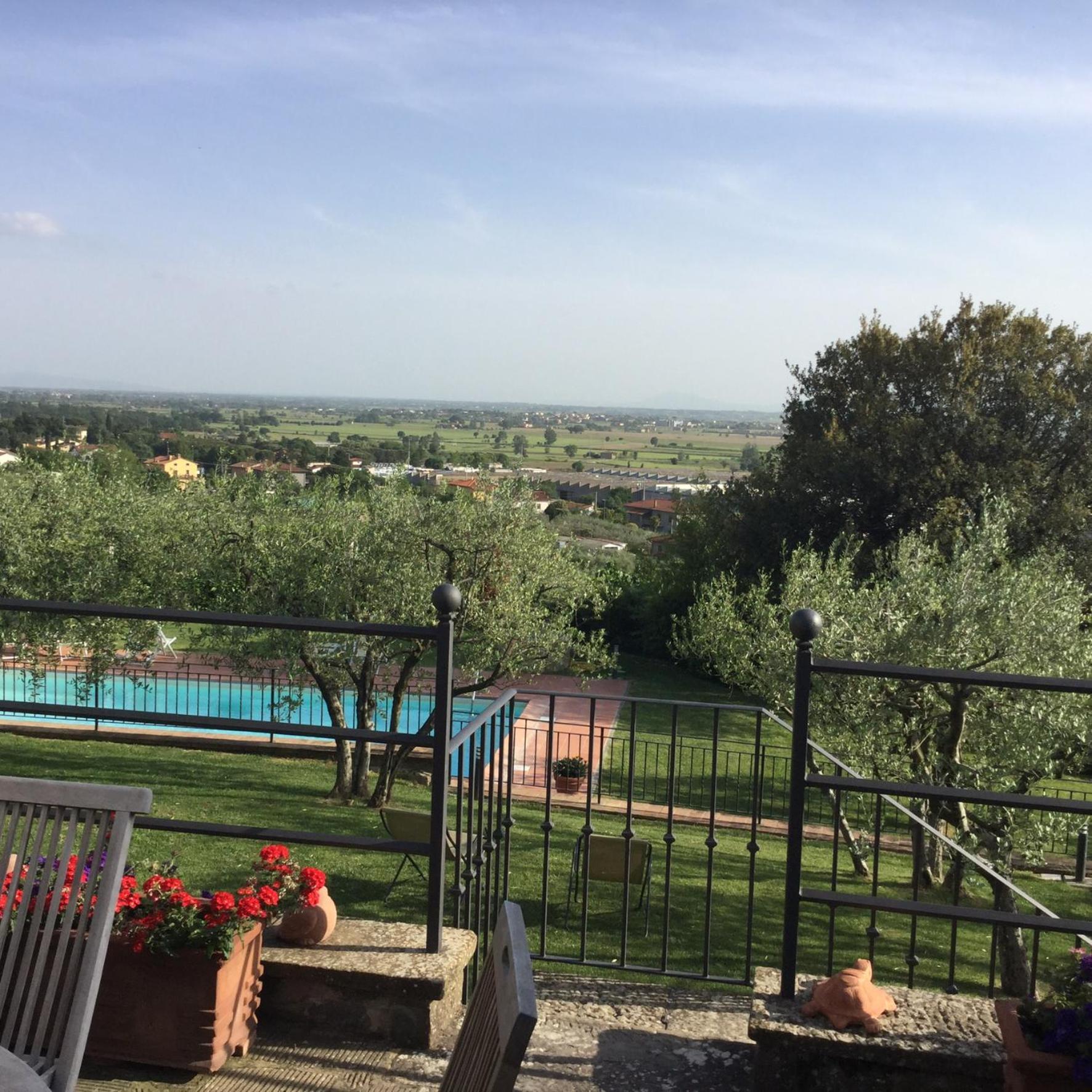 Agriturismo Borgo Tra Gli Olivi Castiglion Fiorentino Ngoại thất bức ảnh